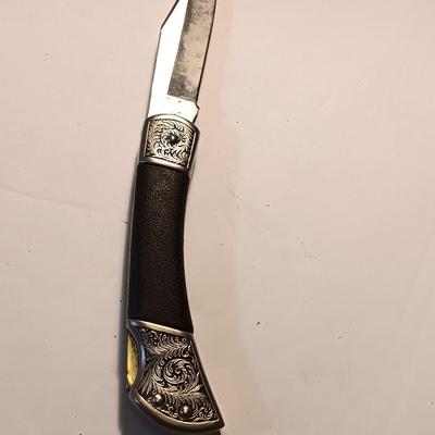 Beautiful MAXAM USA folding knife MFG in Taiwan Nat'l Headquarters