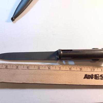 MILITARY ISSUED BELGIUM M1963 TUBULAR FN FAL TYPE C BAYONET & SCABBARD