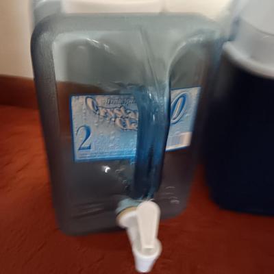 Small clean cooler with two water containers