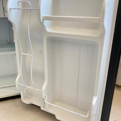 LOT 28B: Frigidaire 2.5 Cu. Ft. Refrigerator - Monday Pick-up