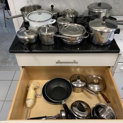 LOT 55K: Kitchen Collection- Farberware, Cuisinart, Tramontina and More