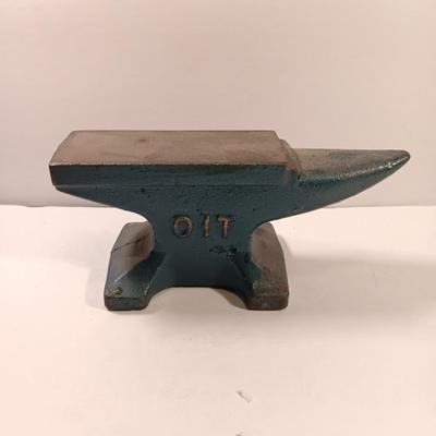 Adorable and Handy 6 lb steel anvil