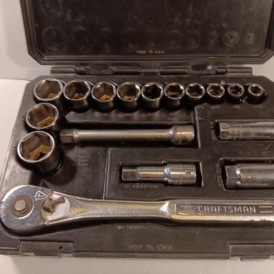 Craftsman Ratchet and socket set in molded organizing box
