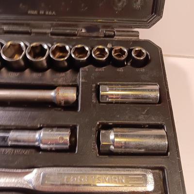 Craftsman Ratchet and socket set in molded organizing box