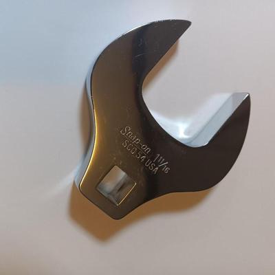 Snap On1 11/16 clawfoot wrench.