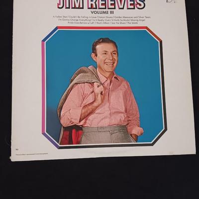 Jim Reeves - Vinyl Record Albums LP Record - The best of - The intimate Jim Reeves