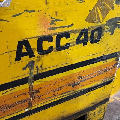 Allis Chalmers ACC 40 Forklift