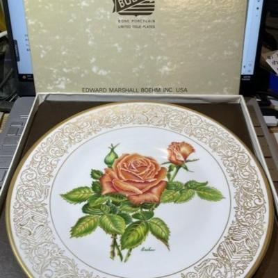 The Tropicana Rose Plate by Boehm China Co. in VG Preowned Condition.