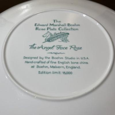 The Angel Face Rose Plate by Boehm China Co. in VG Preowned Condition.