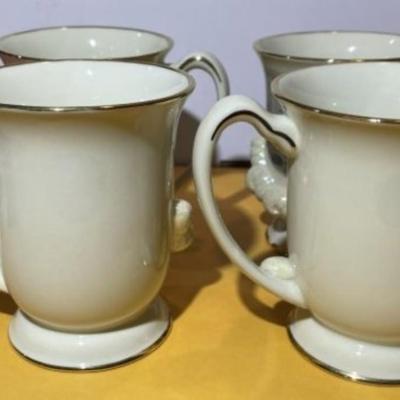 Set of 4 Lenox the Seaside Lighthouse Mugs Fine Ivory China 2004 by Thomas Kinkade Mugs in VG Condition.