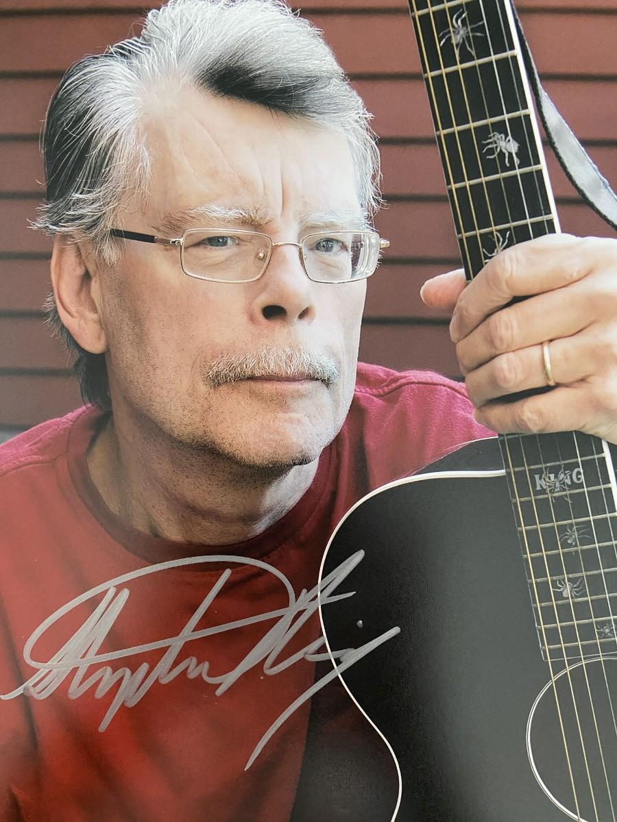 STEPHEN KING Signed Autographed Photo Haunted Courtyard COA Hologram main image 0