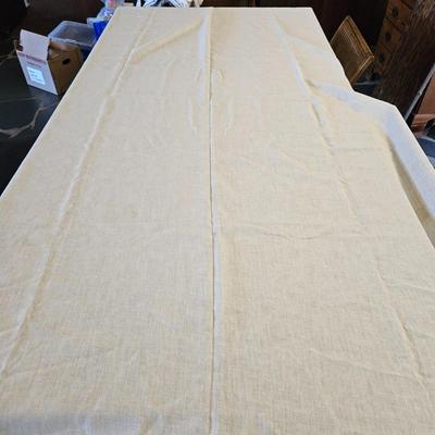 Retro Table Linens (LR-DW)