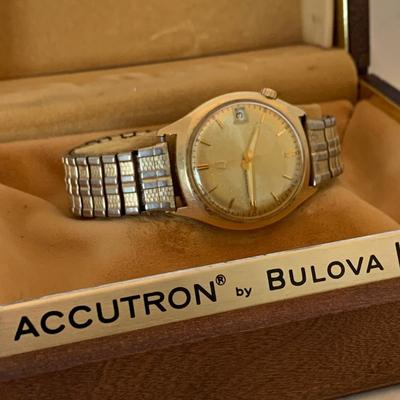 Accutron by Bulova Series 218 Date Model with 14K Gold Case & Original Box (P-HS)