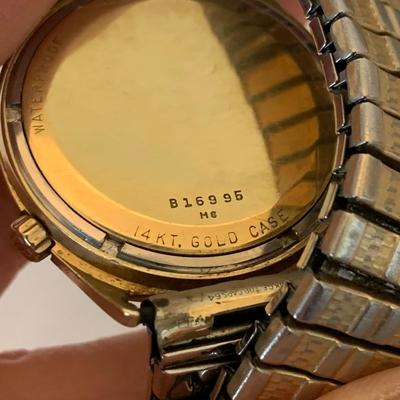 Accutron by Bulova Series 218 Date Model with 14K Gold Case & Original Box (P-HS)