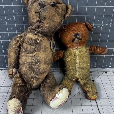 2 well loved Teddy Bears