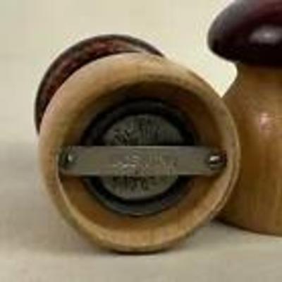 mid century TRE SPADE ITALY WOOD MUSHROOM SALT & PEPPERMILL