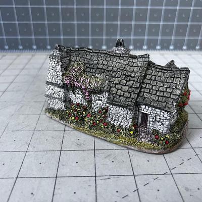 Tintagel by Lilliput Lane COTTAGE 