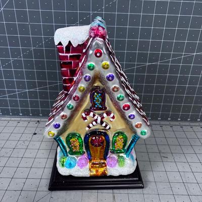 Thomas Pacconi Gingerbread House, Like New