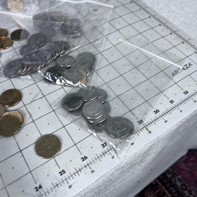 MONEY! Presidential Modern "Gold Toned" US Dollar COINS Susan B. Anthony 