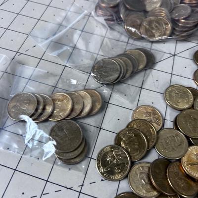 MONEY! Presidential Modern "Gold Toned" US Dollar COINS Susan B. Anthony 