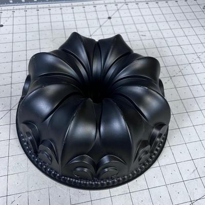 Nordic Ware Bunt Cake Pan