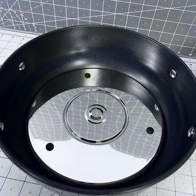 COOKS ESSENTIAL With Impact Base, Lidded Pot with Stand, NEW 