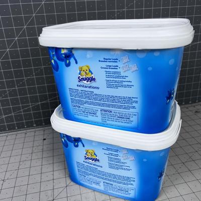 SNUGGLE Exhilarations 2 new full tubs 115 loads each. 