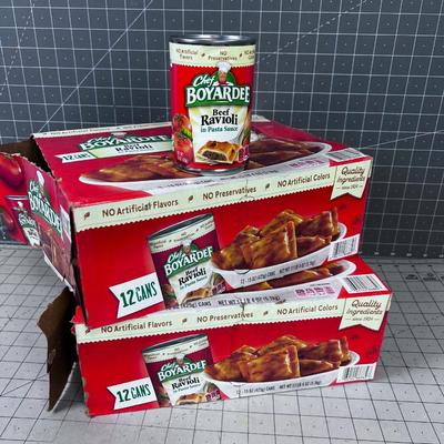 22 Cans of CHEF BOYARDEE 