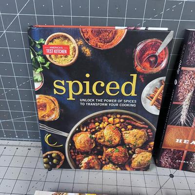 Mixed Lot of 6 Cook Books 