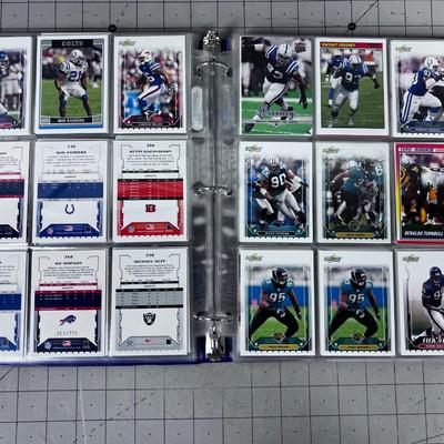 Binder of Football 2006 Cards- Payton Manning ROOKIE