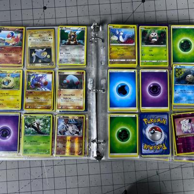 Binder 2 Of PokÃ©mon Card 
