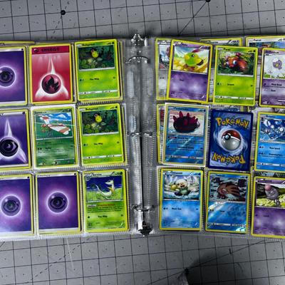 Binder 2 Of PokÃ©mon Card 