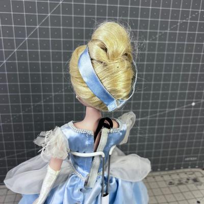 DISNEY Princess Porcelain CINDERELLA  DOLL With Stand