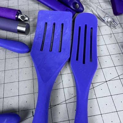 All the NICE PURPLE Kitchen Utensils