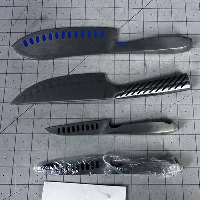 TECHNIQUE Knives: 2 Chef, 2 pair (1 is New)  -4 Total 