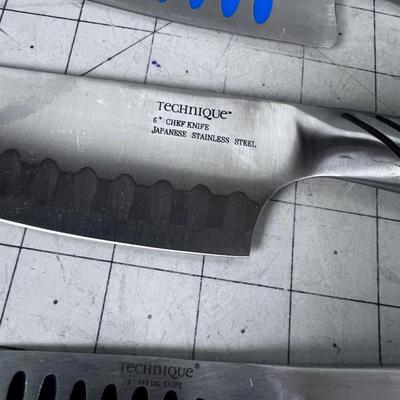 TECHNIQUE Knives: 2 Chef, 2 pair (1 is New)  -4 Total 