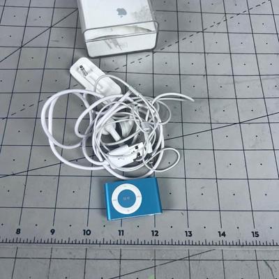 I POD Shuffle Charging Base and Ear Buds , COLLECTIBLE!!