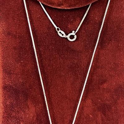 925 Silver and Rose Quartz Pendant and Chain