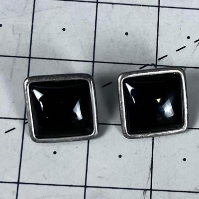 Onyx Earrings Square Shape