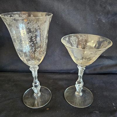 19pc Cambridge Glass Collection (LR-DW)