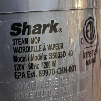 SHARK ~ Genius ~ Steam Mop With Pads