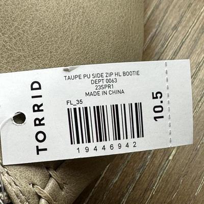 TORRID ~ NWT ~ Sz 10,5 ~ Taupe Bootie