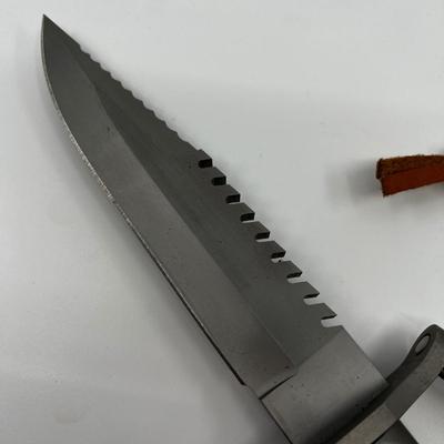 472 Buckmaster 184 PAT PEND 1986 Survival Knife with Sheath