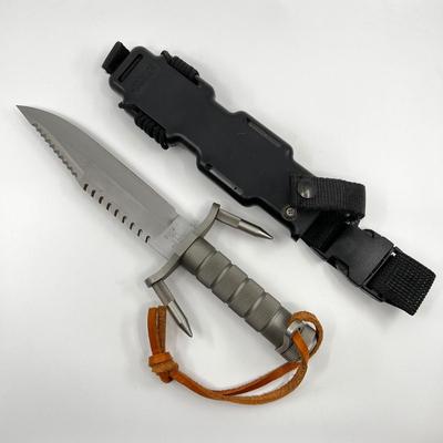 472 Buckmaster 184 PAT PEND 1986 Survival Knife with Sheath