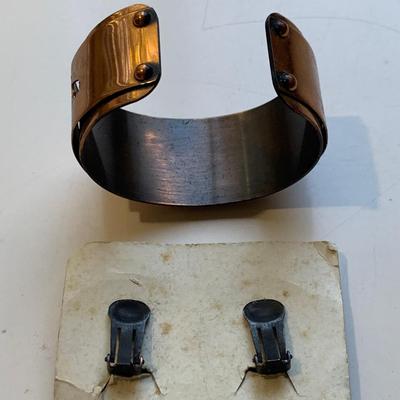 Beautiful Pendants on Sterling, Bracelets, Rings, More (P-HS)