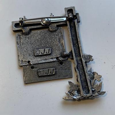 Tiffany & Co. & Stuart Nye Sterling & More Fashion Pins & Brooches (P-HS)