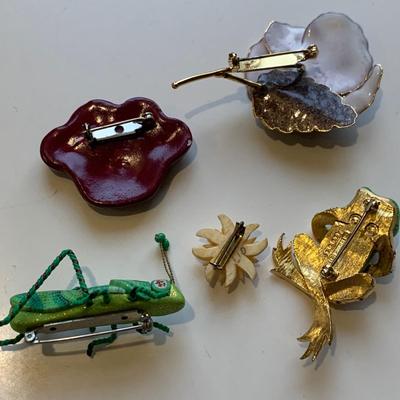 Tiffany & Co. & Stuart Nye Sterling & More Fashion Pins & Brooches (P-HS)