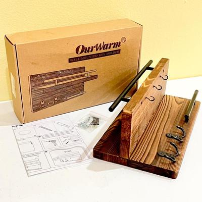 OURWARM ~ Solid Wood Wall Mounted Key Holder