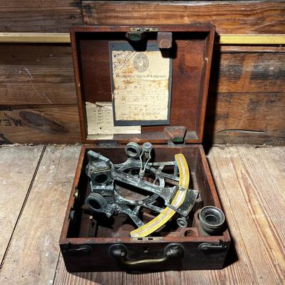 N486 Antique 1919 Negus Nautical Brass Sextant