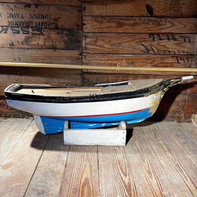 N490 Vintage Ship Hull Model